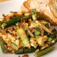 Revuelto de espárragos